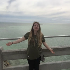 Meet your Posher, Tabitha